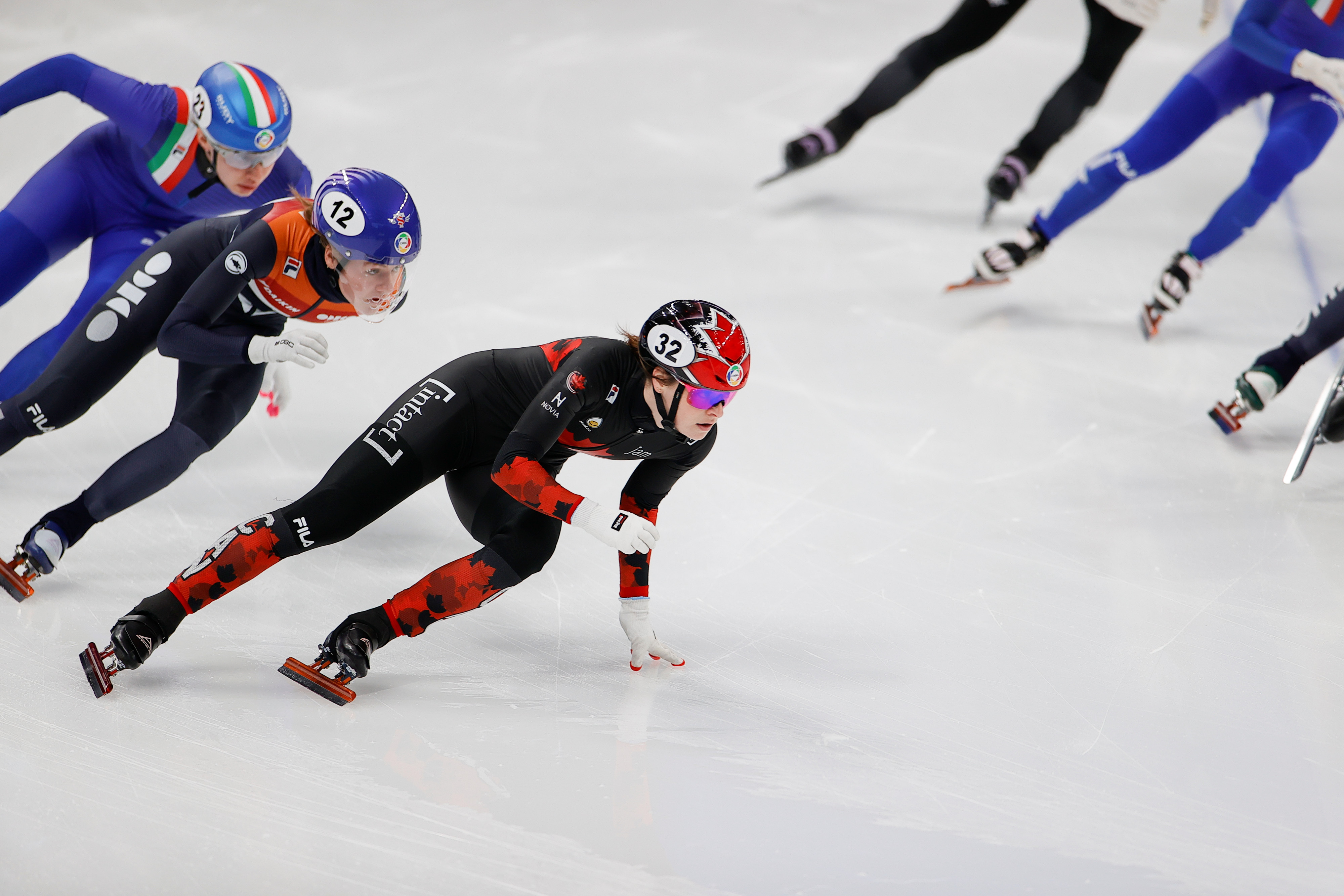 关于意大利风驰电掣联合短道速滑比赛夺得胜利的信息 关于意大利风驰电掣联合短道速滑比赛夺得胜利的信息