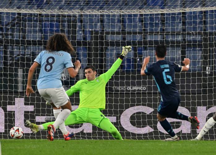 关于拉齐奥后防抢眼,零封对手完成反击的信息 关于拉齐奥后防抢眼,零封对手完成反击的信息