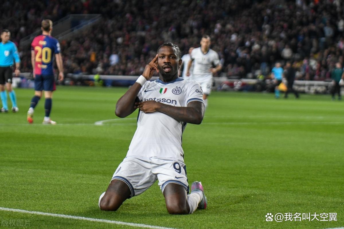 巴萨客场逼平，豪取宝贵分数的简单介绍