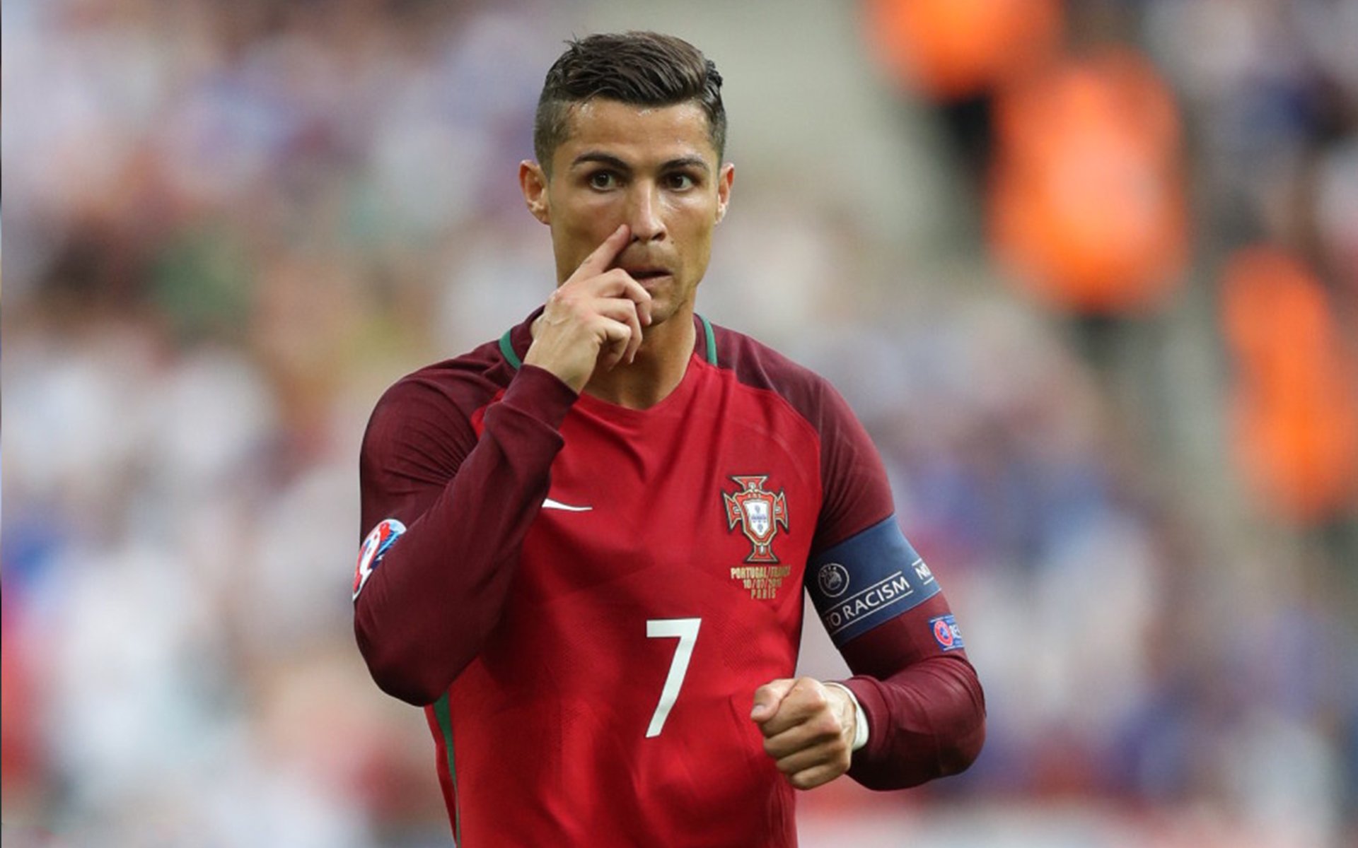 德约科维奇年终总决赛险胜戴维斯杯，关键制胜诠释王者风范